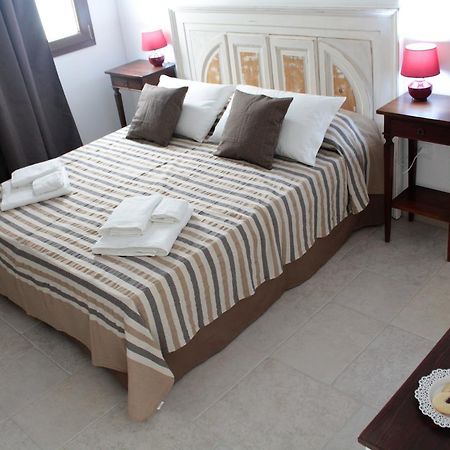 メザーニェ A Casa Ventotto Bed & Breakfast エクステリア 写真