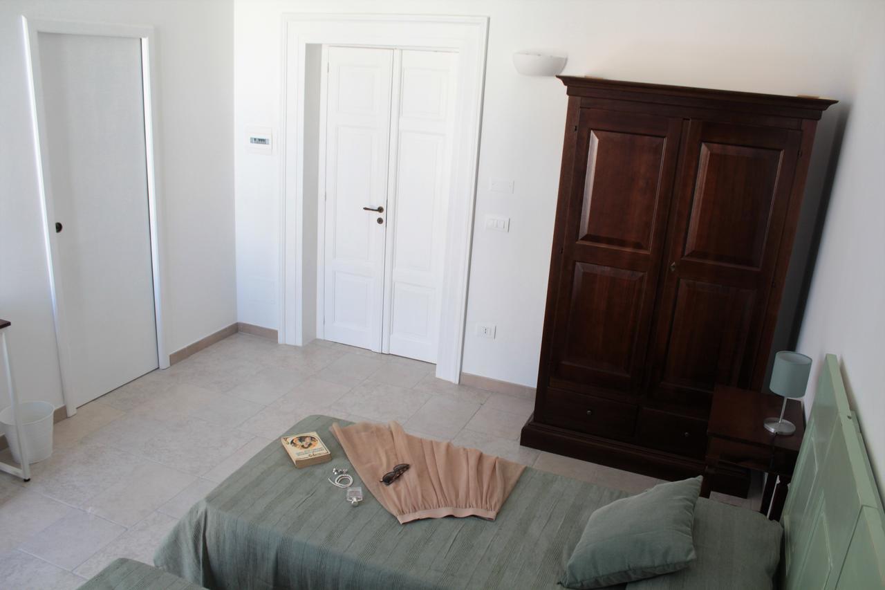 メザーニェ A Casa Ventotto Bed & Breakfast エクステリア 写真