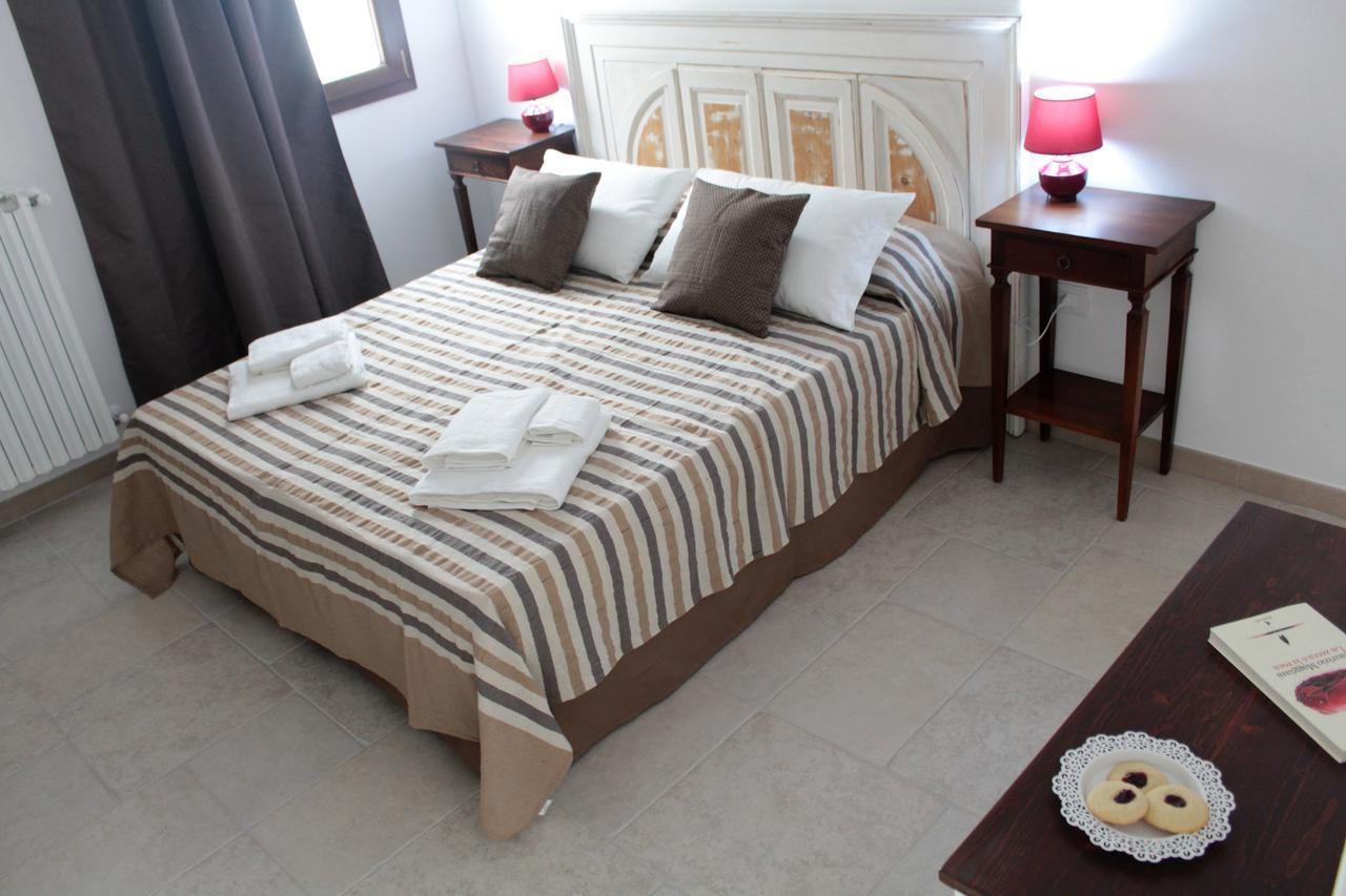 メザーニェ A Casa Ventotto Bed & Breakfast エクステリア 写真