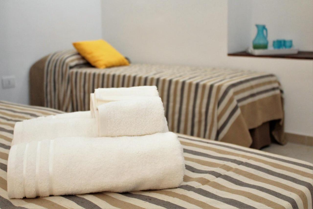 メザーニェ A Casa Ventotto Bed & Breakfast エクステリア 写真