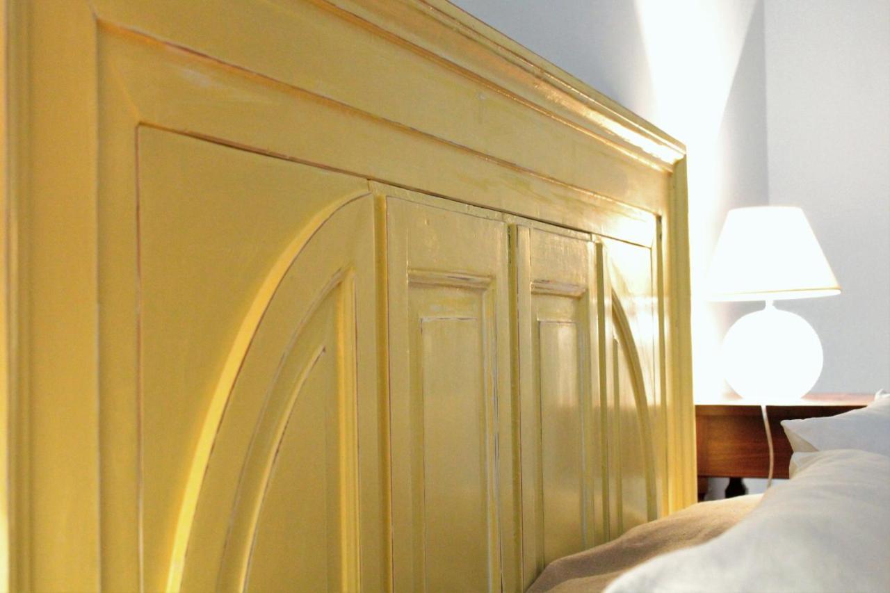 メザーニェ A Casa Ventotto Bed & Breakfast エクステリア 写真